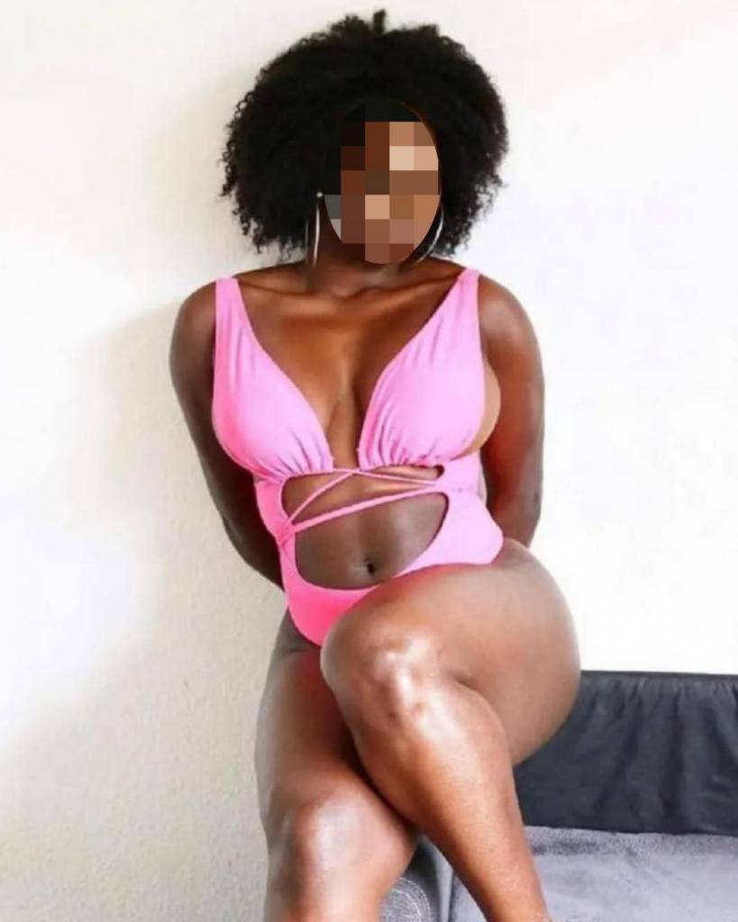 632185850: Chica busca chico en Badajoz