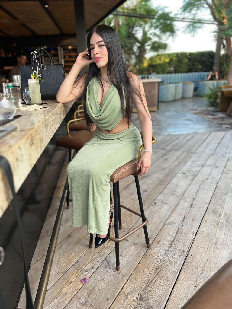 Chica busca chico en Tenerife: 