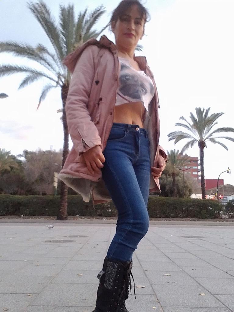 651196581: Chica busca chico en Valencia