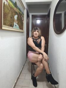634010408: Chica busca chico en Madrid