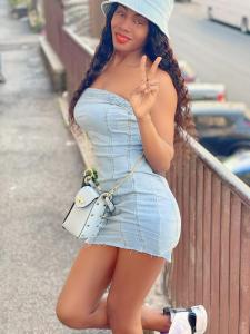 621395802: Chica busca chico en Sevilla