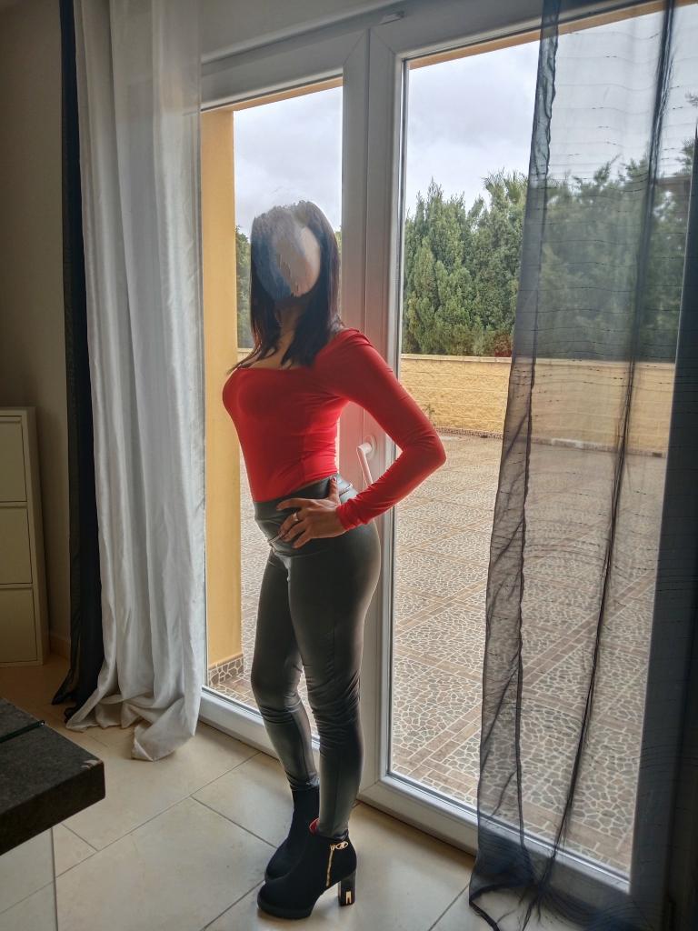 Chica busca chico en Cádiz: 