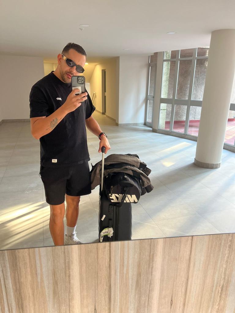 Chico busca chica en Granada: 