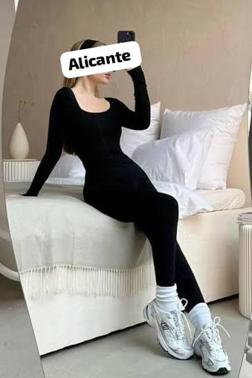 Chica busca chico en Alicante: 