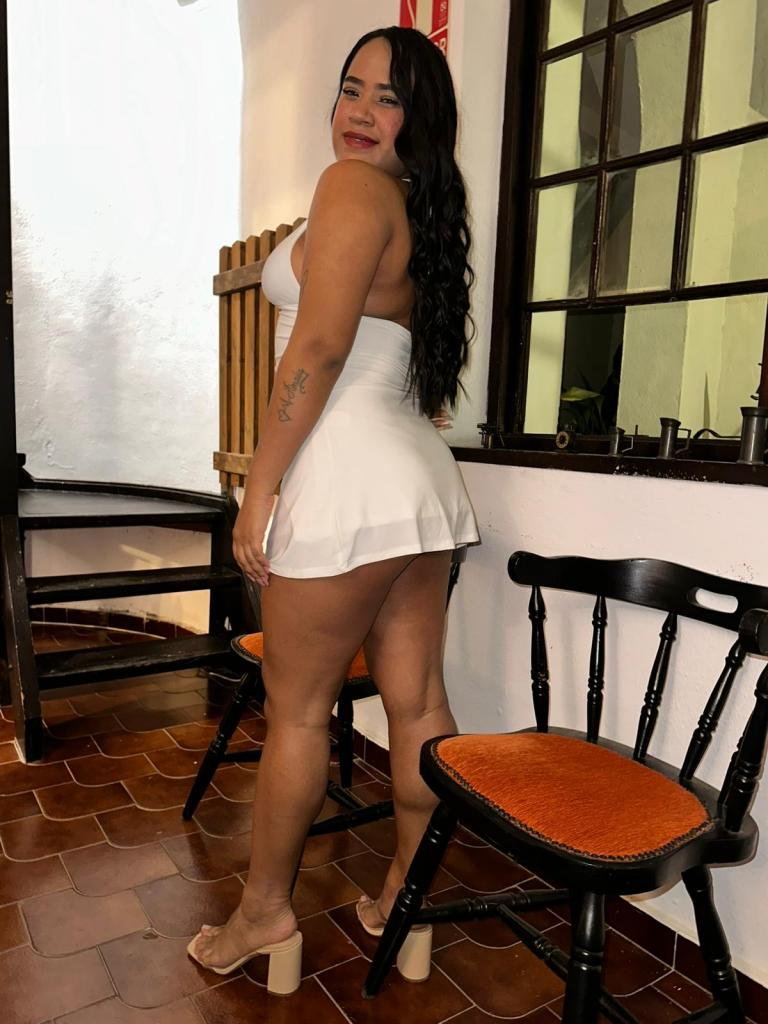 637952355: Chica busca chico en Málaga