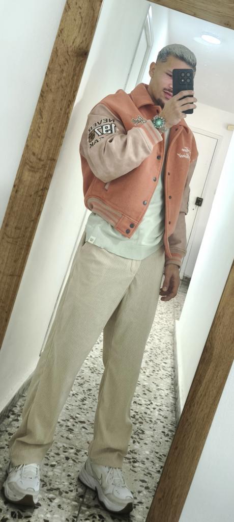 600244244: Chico busca chica en Murcia