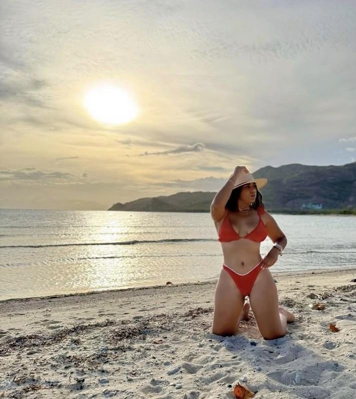 Chica busca chico en Granada: 