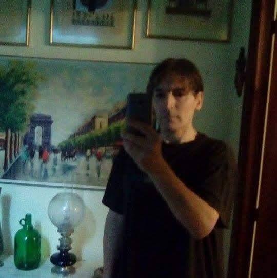 Chico busca chica en Sevilla: 