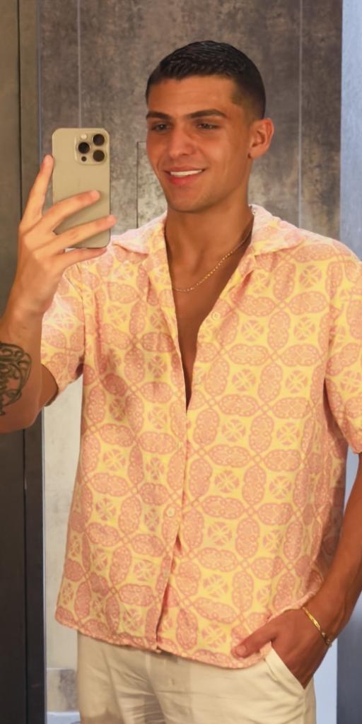 Chico busca chica en Málaga: 