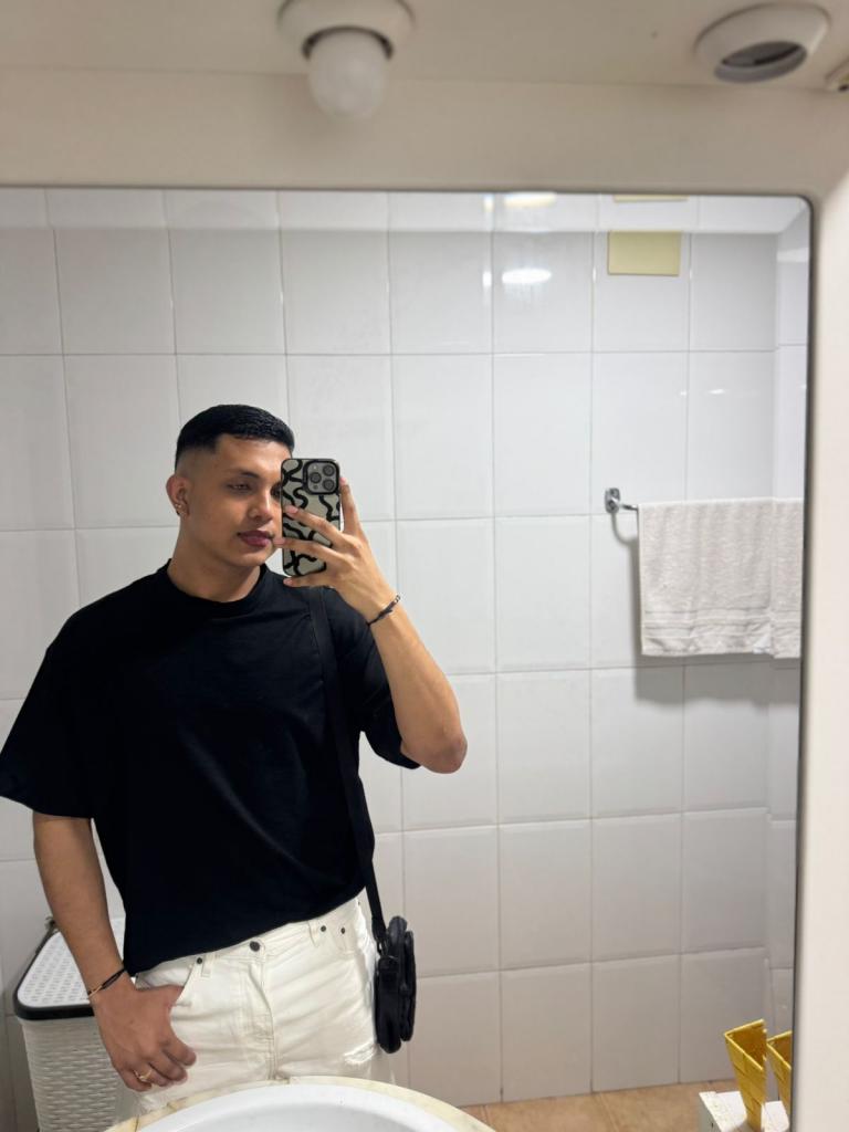 Chico busca chica en Asturias: 