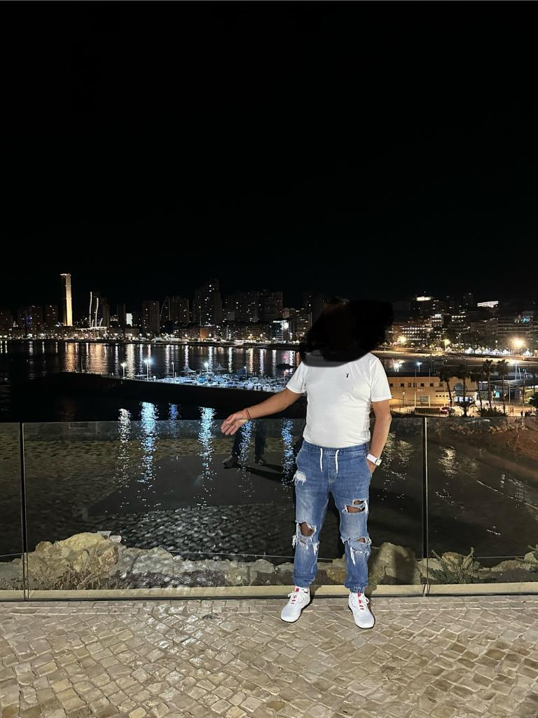 Chico busca chica en Pontevedra: 