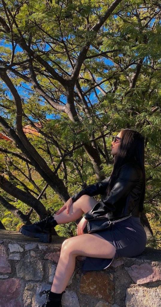 Chica busca chico en Huesca: 