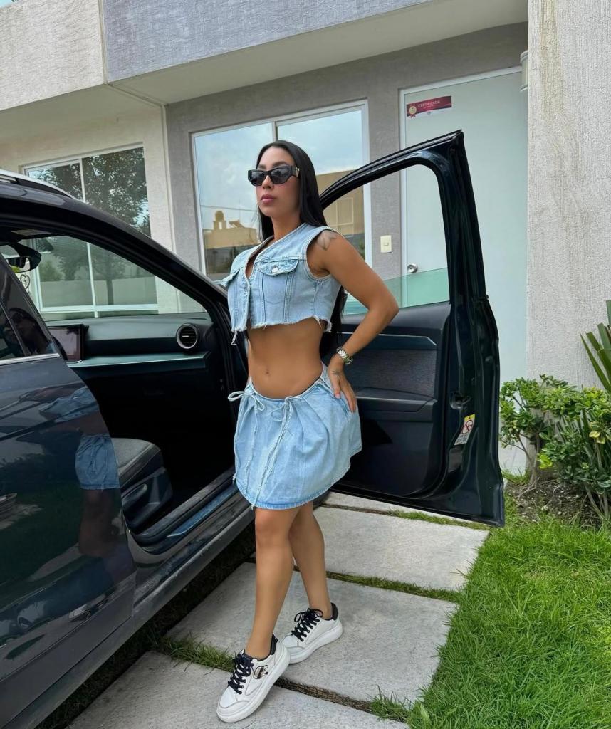 Chica busca chico en Tenerife: 