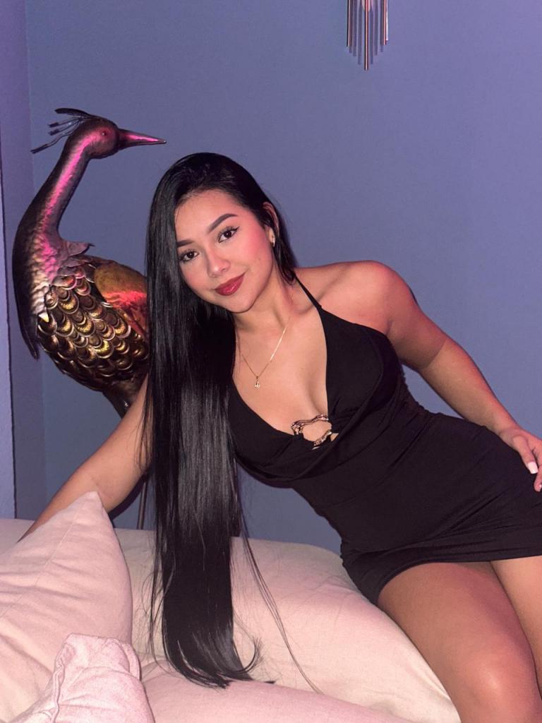 666314324: Chica busca chico en Ibiza