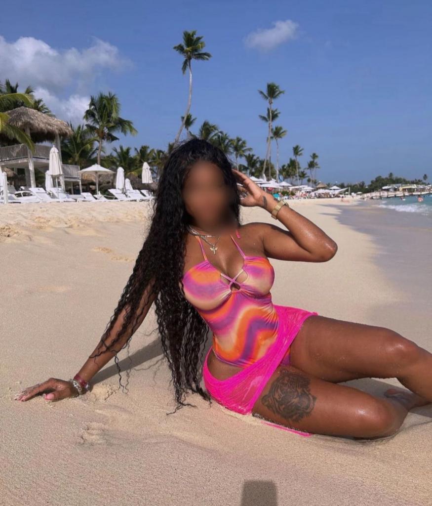 Chica busca chico en Granada: 