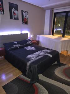 673664572: Chica busca chico en León