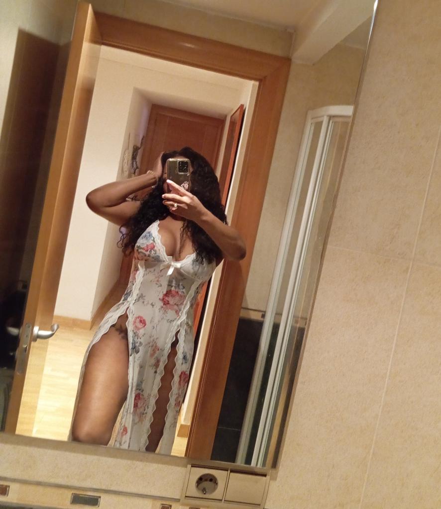 641502983: Chica busca chico en Zaragoza