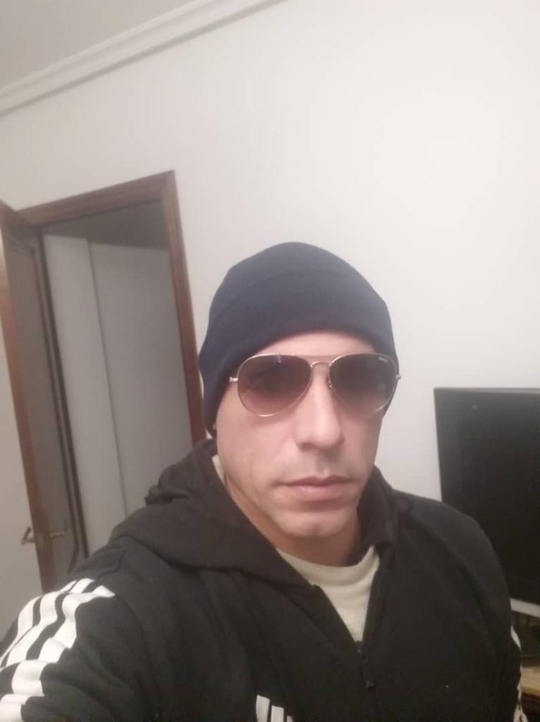 Chico busca chica en Asturias: 