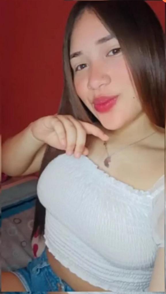 Chica busca chico en Valencia: Chica busca chico