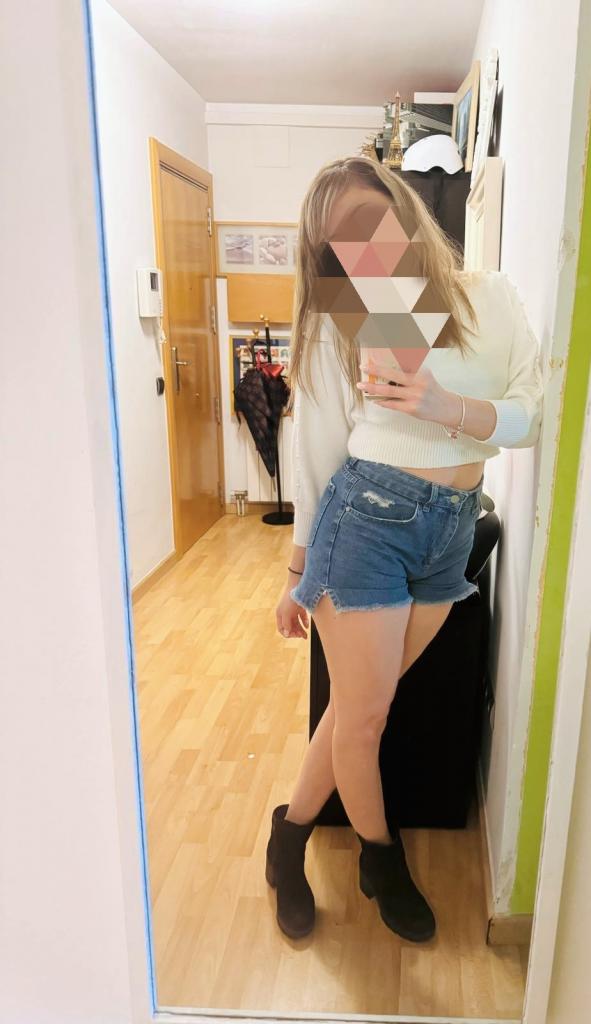 722524957: Chica busca chico en Barcelona