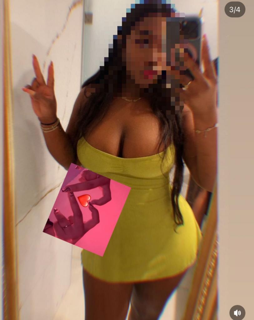 637992058: Chica busca chico en Sevilla