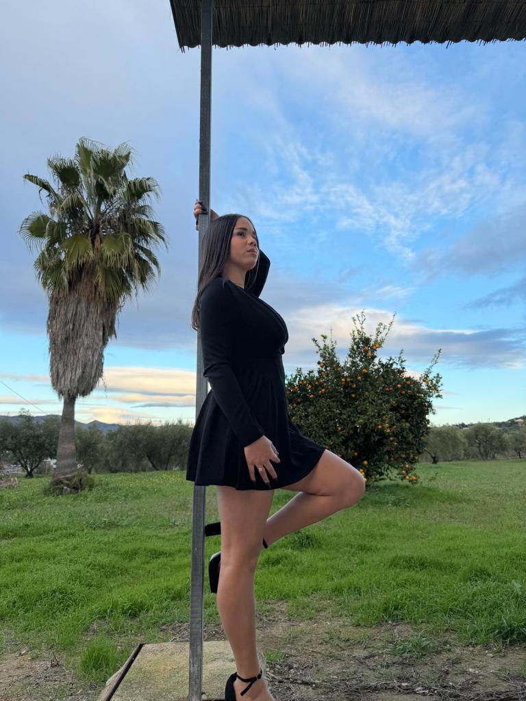 632276629: Chica busca chico en Málaga