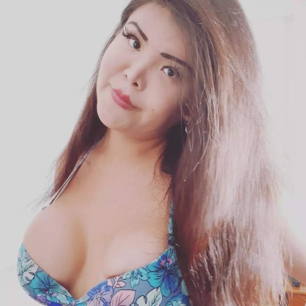 697718124: Chica busca chico en Málaga