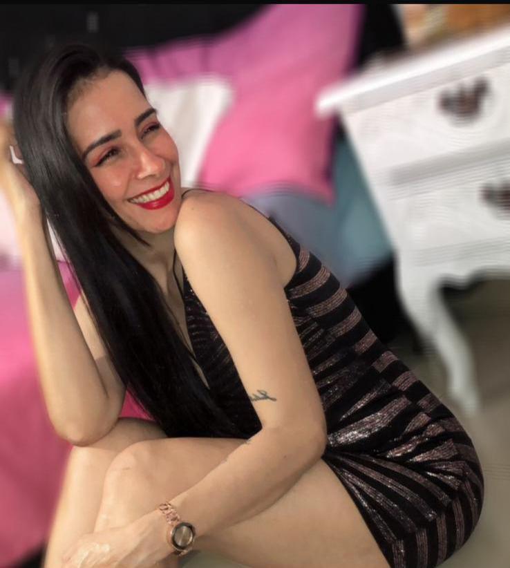Chica busca chico en Valencia: Chica busca chico