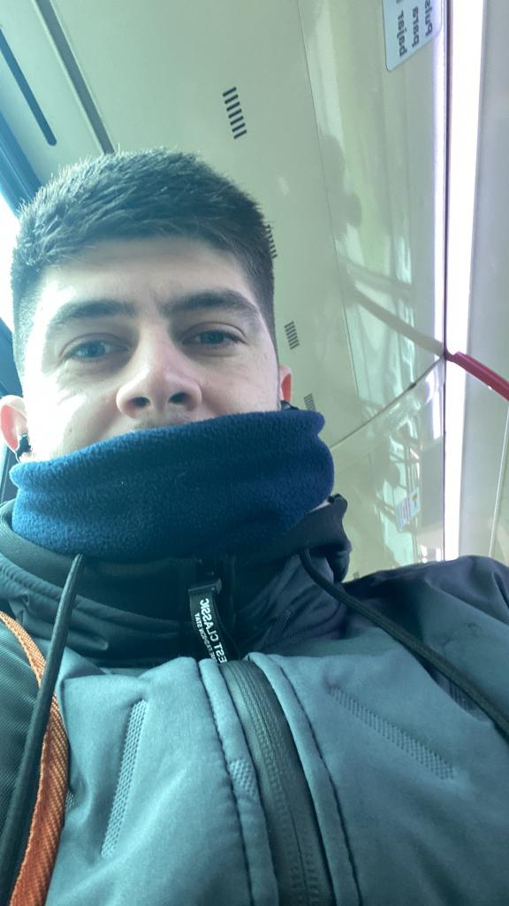 670038922: Chico busca chica en Sevilla