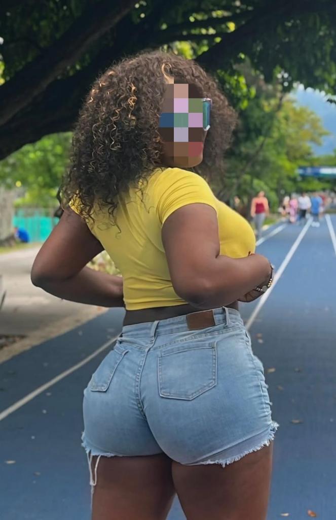 674084203: Chica busca chico en Tenerife