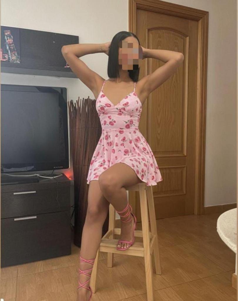 643757941: Chica busca chico en Madrid