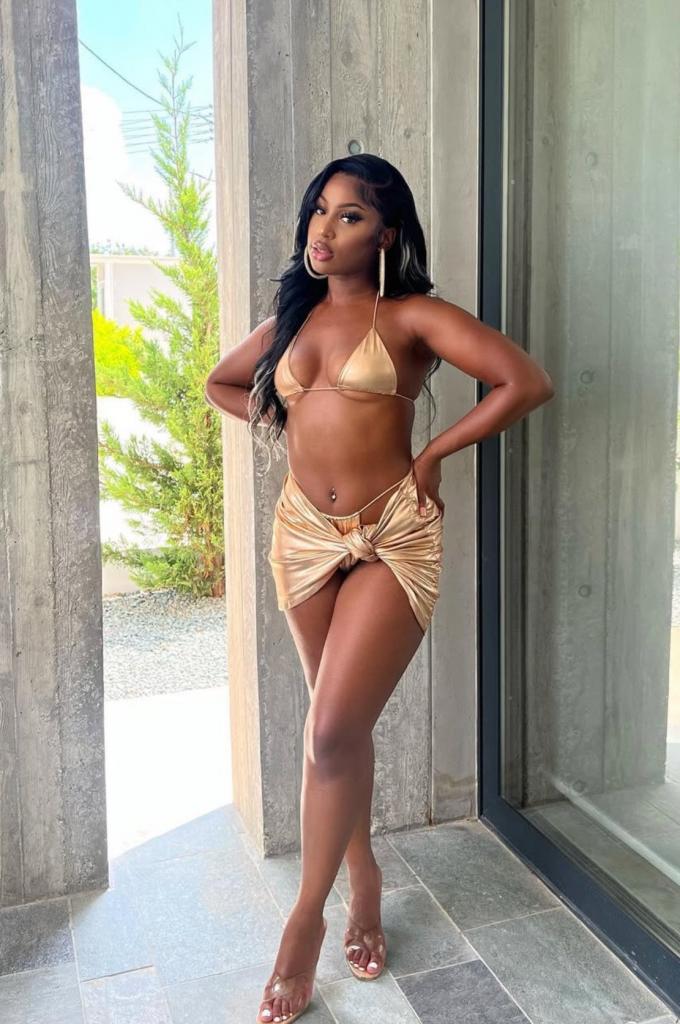 632449950: Chica busca chico en Gerona