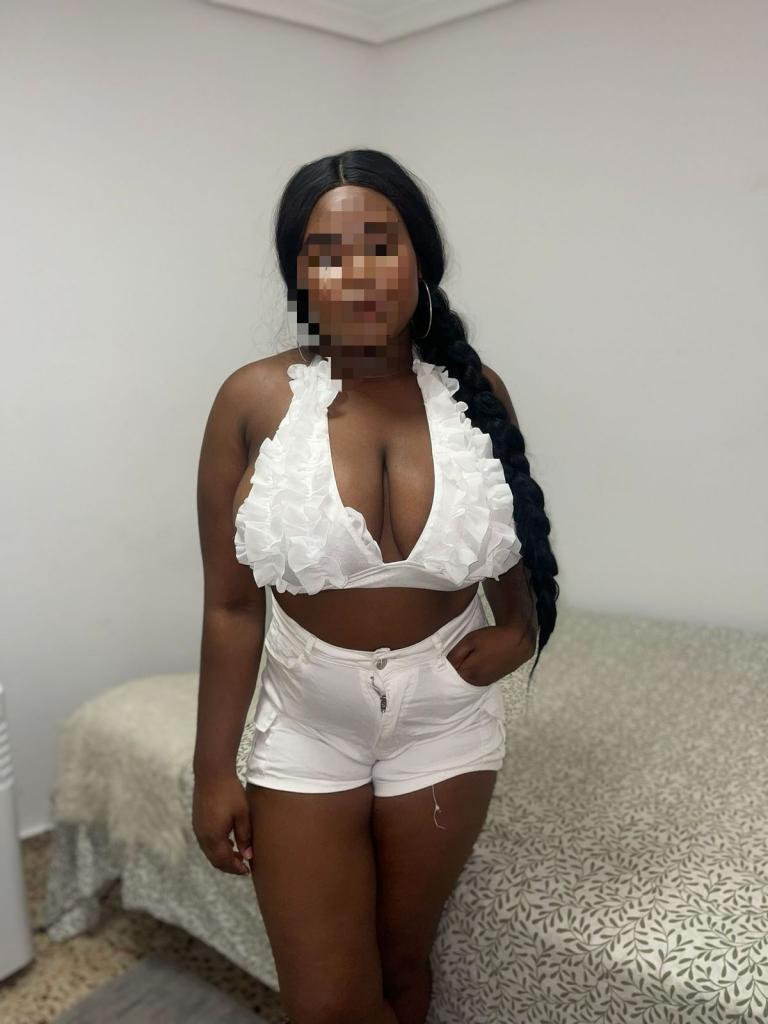 614093487: Chica busca chico en Valencia