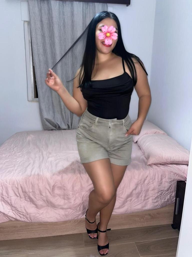 614894099: Chica busca chico en Málaga