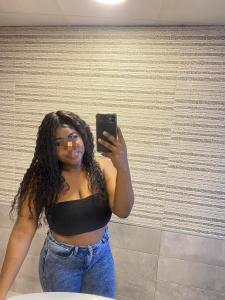 614093487: Chica busca chico en Alicante