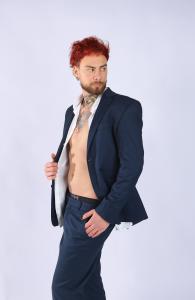 614838576: Chico busca chica en Lugo