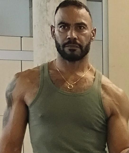 Chico busca chica en Barcelona: 