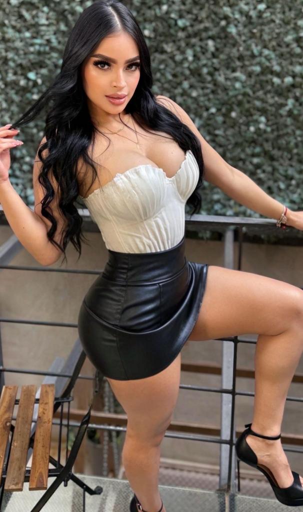 Chica busca chico en Barcelona: Chica busca chico