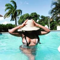 662948411: Chica busca chico en Barcelona