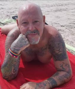 Chico busca chica en Valencia: 