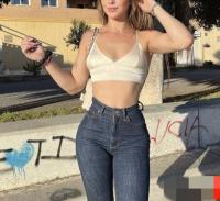 672965242: Chica busca chico en Sevilla