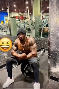 631189819: Chico busca chica en Madrid