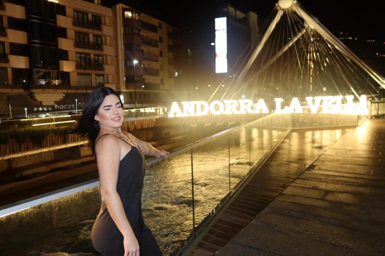 653565836: Chica busca chico en Álava