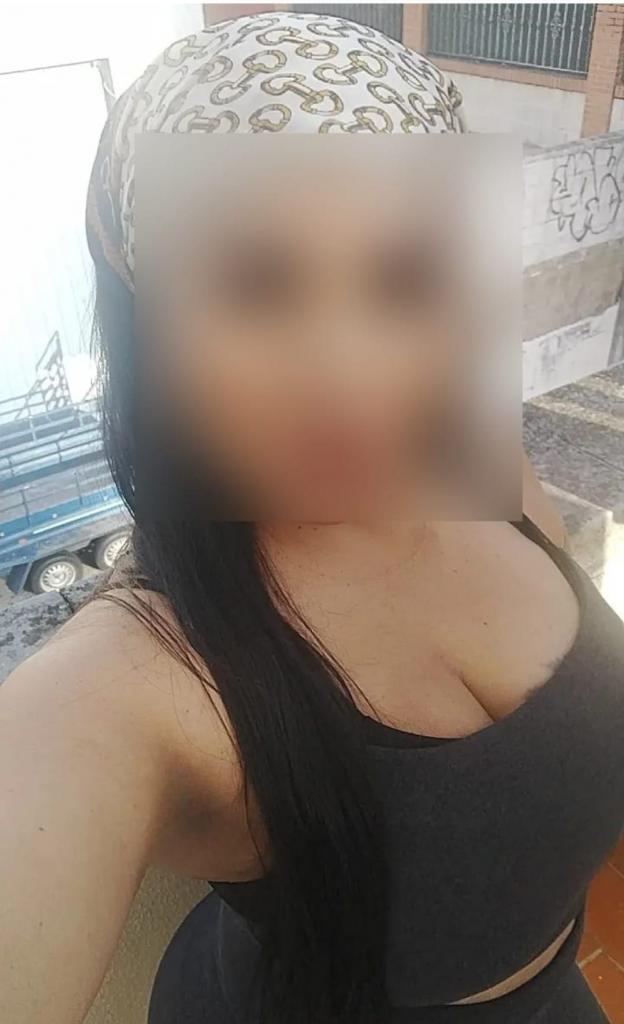 643531701: Chica busca chico en Sevilla