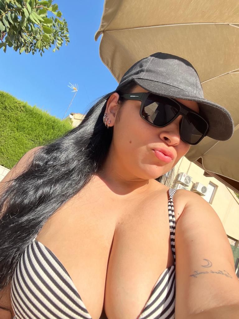 Chica busca chico en Valencia: Chica busca chico