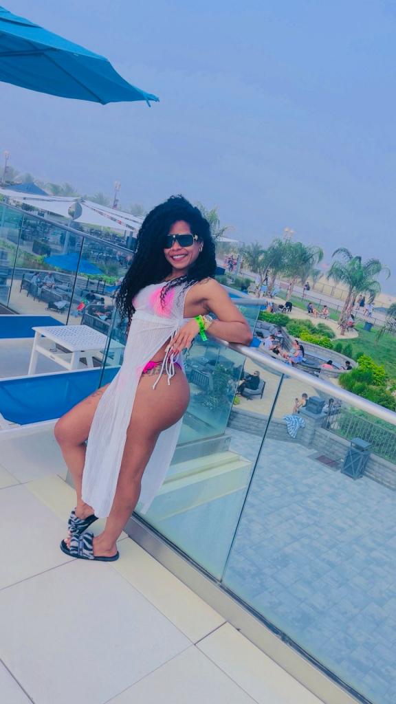 Chica busca chico en Granada: 