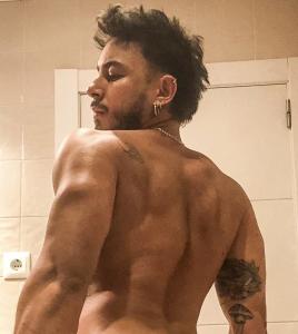 672044911: Chico busca chica en Ceuta