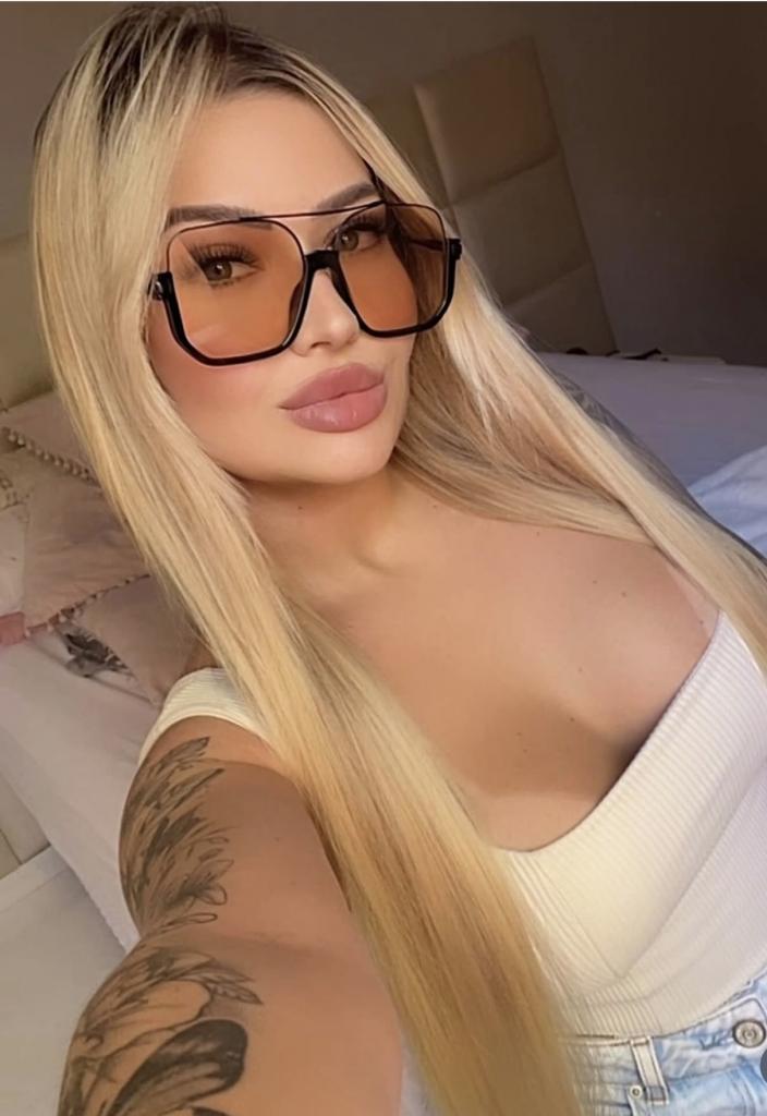 Chica busca chico en Cádiz: 