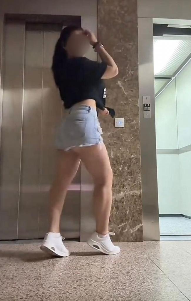 Chica busca chico en Mallorca: 