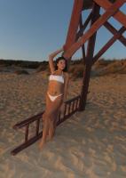 657339213: Chica busca chico en Ibiza